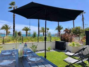 Fotografija v galeriji nastanitve Le 9.13 - T2 neuf de standing vue mer v mestu Bandol