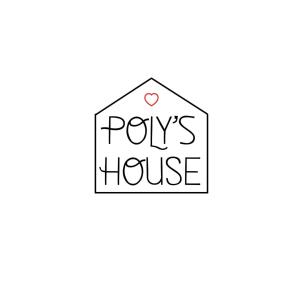 Et logo, certifikat, skilt eller en pris der bliver vist frem på Poly's House