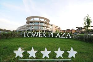 Vonkajšia záhrada v ubytovaní Pisa Tower Plaza