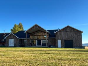 The building in which the holiday home is located