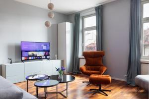 Μια τηλεόραση ή/και κέντρο ψυχαγωγίας στο Rainbow Apartments 1 Premium