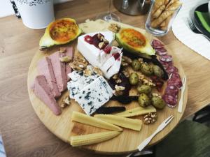 Hrana v oz. blizu apartmaja