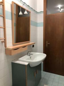 Koupelna v ubytování Il Gelsomino; appartamento ampio e luminoso