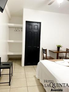 Galeriebild der Unterkunft Hotel Quinta Avenida in San José