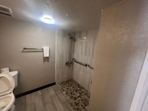 Ванная комната в Motel 6 Glendale Phoenix