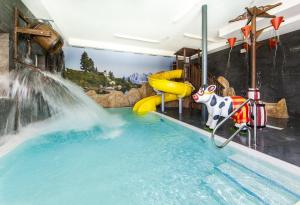 The swimming pool at or close to Family Home Alpenhof