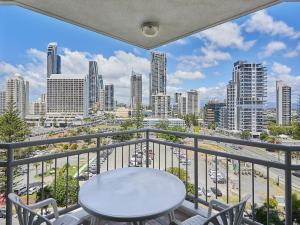 Gallery image of Crown Tower by Serain Residences in Gold Coast +83 photos