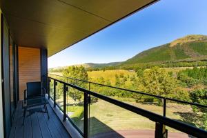 Nespecifikovaný výhled na hory nebo výhled na hory při pohledu z hotelu