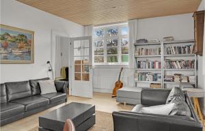 Istumisnurk majutusasutuses 4 Bedroom Stunning Home In Torrig L