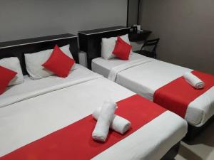 Postel nebo postele na pokoji v ubytování HOTEL AVATARR