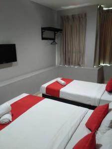 Postel nebo postele na pokoji v ubytování HOTEL AVATARR