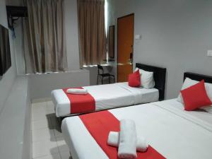 Postel nebo postele na pokoji v ubytování HOTEL AVATARR