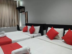 Postel nebo postele na pokoji v ubytování HOTEL AVATARR