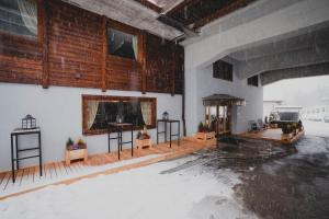 a large room with aasteryasteryasteryasteryasteryasteryasteryasteryasteryasteryastery at Smart Hotel Renzi in Folgarida