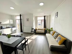 Ảnh trong thư viện ảnh của Apartments Plantin 3 sleeping rooms 2 bathrooms. ở Antwerpen