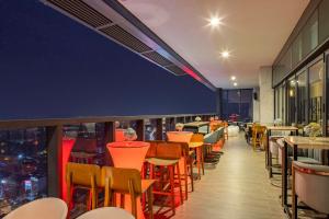 Melia Vinpearl Thanh Hoa餐厅或其他用餐的地方