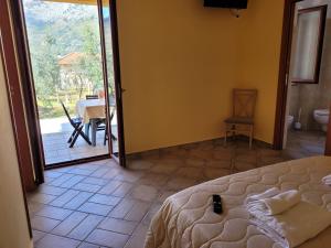 Φωτογραφία από το άλμπουμ του Alloggio turistico Magnifico Alessandro Valle Bernardo 04025 Lenola nei pressi di Fondi LT σε Lenola