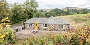 Fotografie z fotogalerie ubytování Burnside - gorgeous romantic cottage for 2 v destinaci Monzie