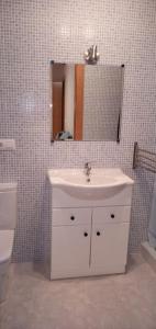 A bathroom at Coqueto Estudio 1 Még 5 kép