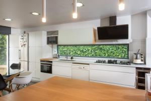 Gambar di galeri bagi R144 Villa Sea view for 6 people di Calafell +18 gambar