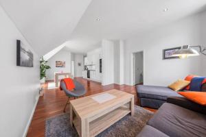 Posezení v ubytování Penthouse by Brosundet, Free Parking Space