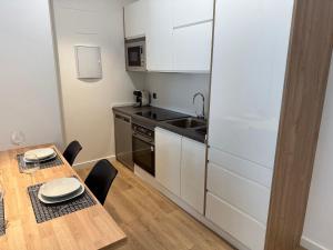Kuchyň nebo kuchyňský kout v ubytování Apartamento Vigo Centro Puerta del Sol