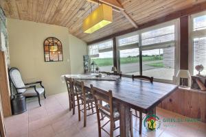 Φωτογραφία από το άλμπουμ του Chambres d'hôtes - Au Domaine des Camélias σε Pluméliau