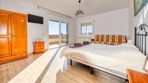 Posteľ alebo postele v izbe v ubytovaní Costacabana - Villa Holiday