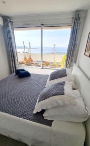 Fotografia z galérie ubytovania MAGNIFIQUE APPARTEMENT T4 GRAND STANDING - VUE MER PANORAMIQUE ET PISCINE v destinácii Bandol
