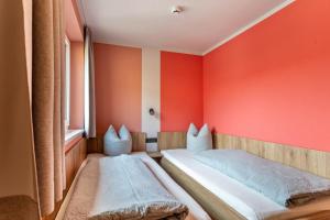 A bed or beds in a room at Luisalle Top 6