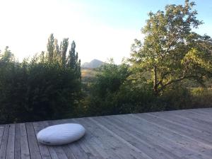 Zdjęcie z galerii obiektu MAISON CALME ET LUMINEUSE OUVERTE SUR LA NATURE w mieście Truinas