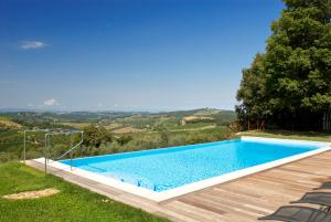 The swimming pool at or close to Renzo Marinai
