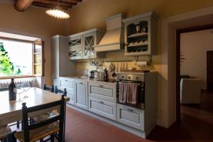 A kitchen or kitchenette at Renzo Marinai