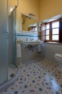 A bathroom at Renzo Marinai