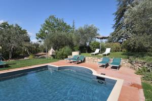 The swimming pool at or close to Taglialegna a Montefiorile