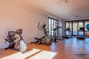 Fitness centrum a/nebo fitness zařízení v ubytování Lalla Doudja Hotel
