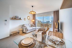 Χώρος καθιστικού στο Terrasse Vue Mer, 5mn Monaco, Parking - AN