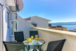 Naturlandskabet i nærheden af lejligheden + 74 billeder