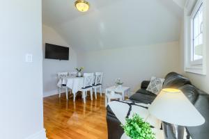 Et tv og/eller underholdning på OMIŠ Dream house Blue sky