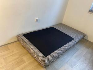 Postel nebo postele na pokoji v ubytování Slunný byt v Jizerských horách 5 postelí