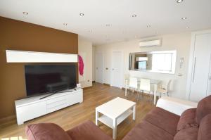 A television and/or entertainment centre at Fuengirola, Primera linea de playa