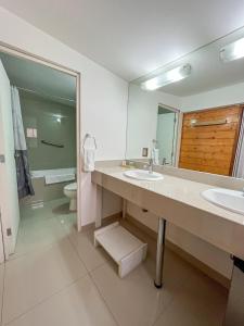 VPX Hoteles Cieneguilla的一间浴室