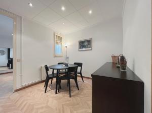 Fotografie z fotogalerie ubytování Stay U-nique Apartments Calabria v destinaci Barcelona
