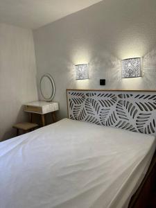 Fotografia z galérie ubytovania Parcs de Grimaud appartement 4 personnes vue mer v destinácii Grimaud