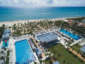 Bazén v ubytování Riu Playacar - All Inclusive nebo v jeho okolí