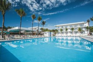 Bazén v ubytování Riu Playacar - All Inclusive nebo v jeho okolí