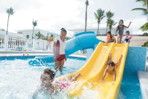Bazén v ubytování Riu Playacar - All Inclusive nebo v jeho okolí