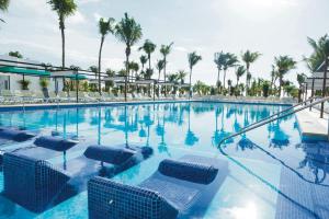 Bazén v ubytování Riu Playacar - All Inclusive nebo v jeho okolí