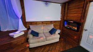 Χώρος καθιστικού στο Petit studio très intime, avec spa intérieur au coeur de Shawinigan