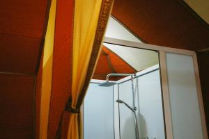 Koupelna v ubytování Dunes Luxury Camp